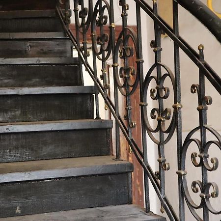 Вул Вірменська 14 Апартаменти Lviv Buitenkant foto